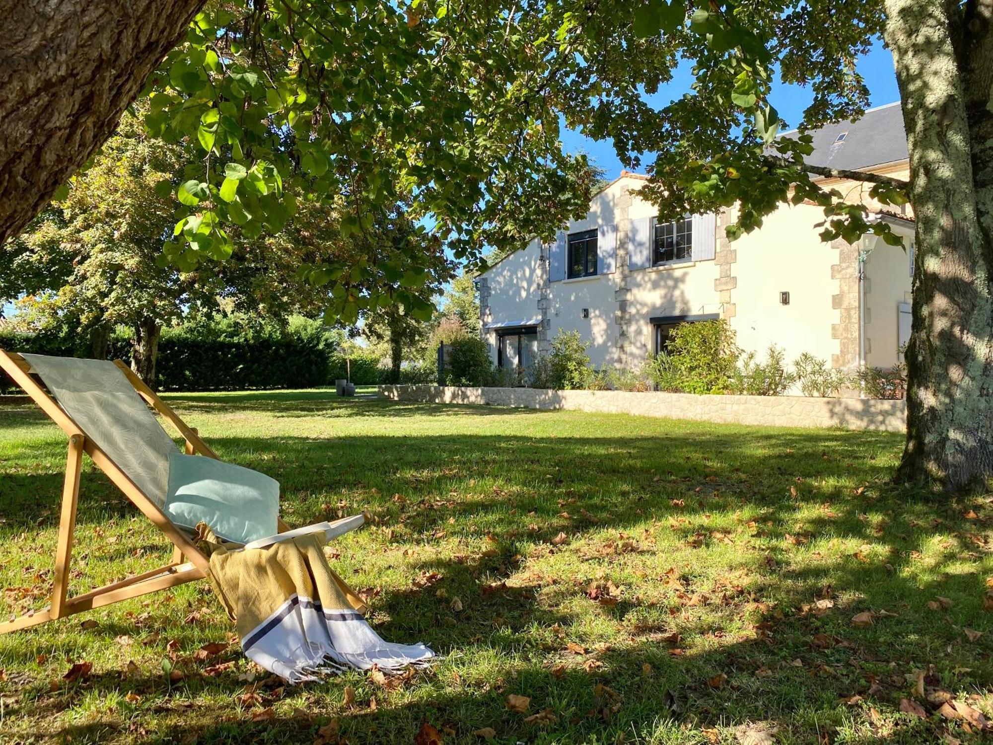 La Maison Du Champ De Beaumont Galgon Экстерьер фото